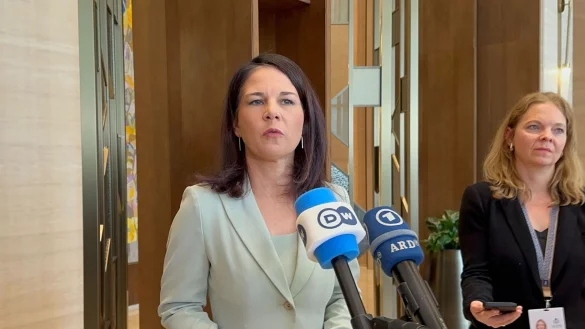 Baerbock &auml;u&szlig;erte sich am Rande eines Au&szlig;enminister-Treffens in Riad. - &copy; Andreas Hoenig/dpa