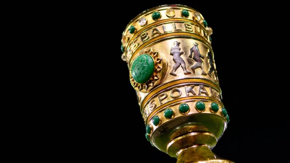 Die Termine für das Halbfinale im DFB-Pokal stehen fest. - © Tom Weller/dpa