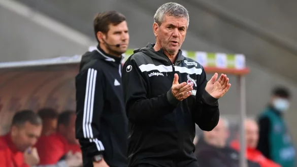 Friedhelm Funkel hofft am Samstag auf einen Sieg des 1. FC K&ouml;ln gegen Hertha BSC. - &copy; Ina Fassbender/AFP Pool/dpa