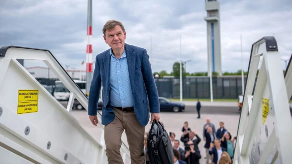 Für den neuen Außenminister Wadephul ist die Antrittsreise nach Israel eine erste diplomatische Bewährungsprobe. Wie deutlich wird er sich zur Lage in Gaza äußern? - © Michael Kappeler/dpa