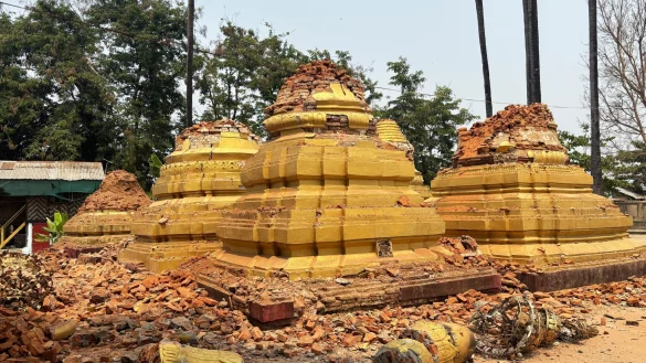 Zahlreiche historische Pagoden wurden fast v&ouml;llig zerst&ouml;rt. - &copy; Aung Shine Oo/AP/dpa