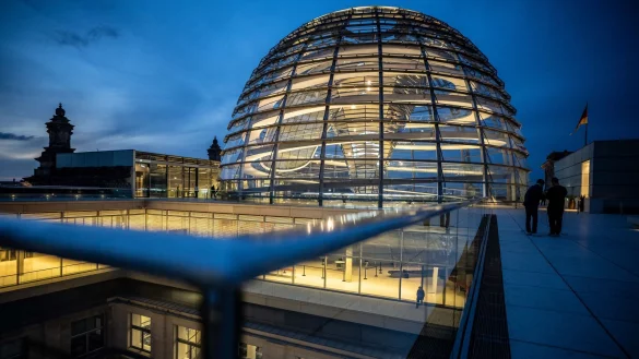 Tausende Lobbyisten sind im Bundestag registriert. (Archivbild) - &copy; Michael Kappeler/dpa