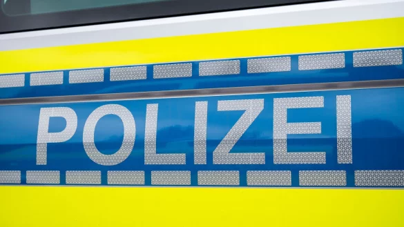 Eine Bande soll mit gefälschten E-Mails von Insolvenzverwaltern Kunden betrogen haben. (Symbolbild) - © Daniel Vogl/dpa