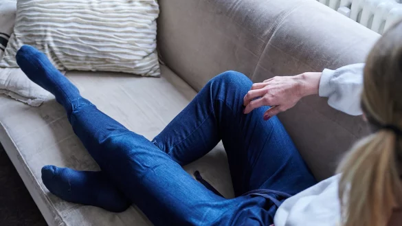 Die Zahl der Alleinlebenden ist binnen 20 Jahren um 22 Prozent gestiegen. (Symbolbild) - © Annette Riedl/dpa