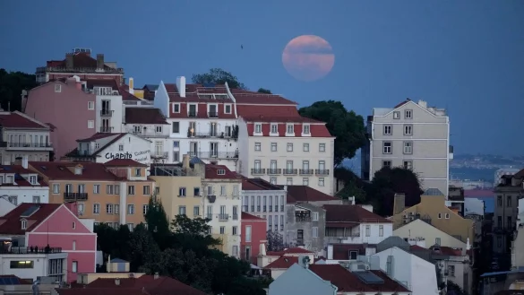 Die Erdst&ouml;&szlig;e waren allem in der Hauptstadt Lissabon deutlich zu sp&uuml;ren. (Archivbild) - &copy; Armando Franca/AP/dpa