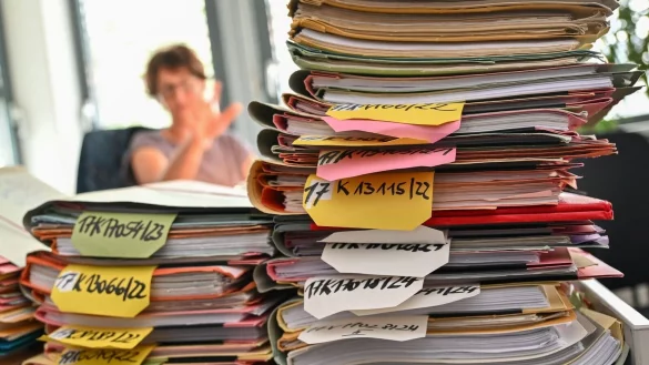 B&uuml;rokratie legt Politik und Wirtschaft lahm (Archivbild) - &copy; Patrick Pleul/dpa