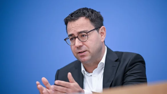 Am Morgen nach der Bereinigungssitzung des Haushaltsausschusses sprechen die Fraktionen &uuml;ber die Ergebnisse. - &copy; Britta Pedersen/dpa