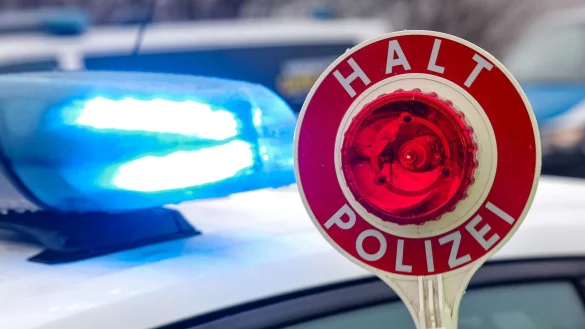 Bei einer Kontrolle hat die Dortmunder Polizei ein Auto sichergestellt. (Symbolfoto) - © Jan Woitas/dpa