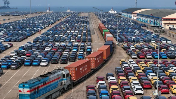 Im April hatten Chinas Exporte die Erwartungen von Analysten noch &uuml;bertroffen. (Symbolbild) - &copy; Uncredited/CHINATOPIX/AP/dpa