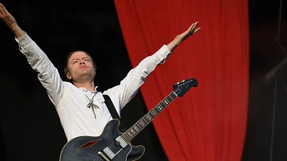 Die Rockband Mando Diao mit Frontmann Bj&ouml;rn Dixg&aring;rd hat kommende Konzerte abgesagt. (Archivbild) - &copy; Lars Penning/dpa