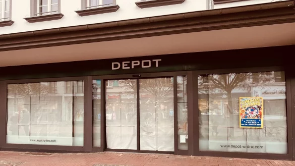Depot hat in den ersten drei Monaten des Jahres bereits 45 Filialen geschlossen, unter anderem in der nordrhein-westfälischen Stadt Hilden. (Archivbild) - © Christian Rothenberg/dpa