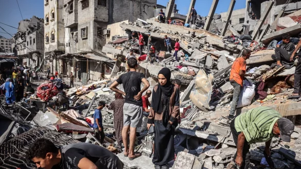 Bei israelischen Angriffen im Gazastreifen starben nach Angaben aus medizinischen Kreisen mindestens 50 Menschen. - &copy; Abed Rahim Khatib/dpa