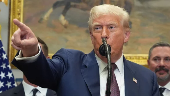 Trump zu Medwedew: Ich lasse Atom-U-Boote verlegen - &copy; Jacquelyn Martin/AP/dpa