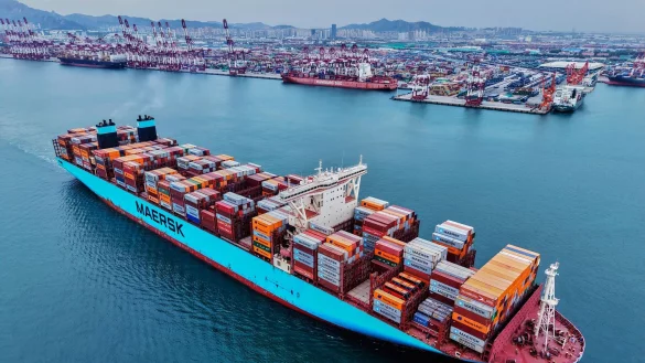 Eine stärkere Verlagerung chinesischer Exporte auf den europäischen Markt würde Tausende Arbeitsplätze auch in Deutschland gefährden. - © Uncredited/CHINATOPIX/AP/dpa