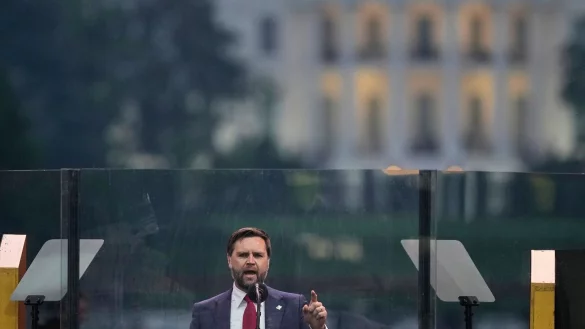 Vizepr&auml;sident Vance ruft die Amerikaner auf, darauf zu vertrauen, dass Trump bei seiner Nahost-Politik von den Interessen der amerikanischen Bev&ouml;lkerung geleitet wird. (Archivbild) - &copy; Julia Demaree Nikhinson/AP/dpa