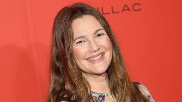 Drew Barrymore wird 50 - hier ist sie im Jahr 2023 in New York zu sehen. - © Evan Agostini/Invision via AP/dpa