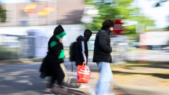 Die meisten Menschen, die Asylbewerberleistungen empfingen, stammten aus der T&uuml;rkei. (Symbolbild) - &copy; Julian Stratenschulte/dpa