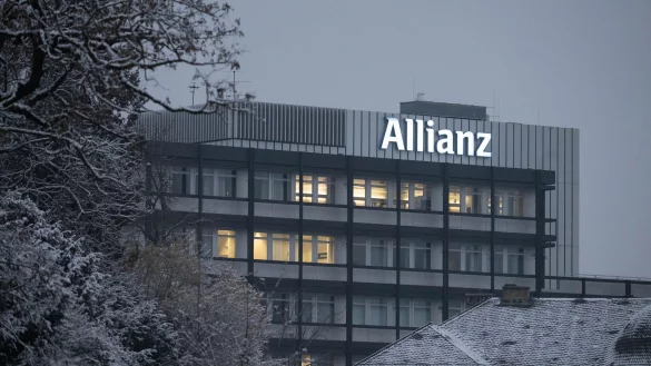 Die Geschäfte beim Versicherungskonzern Allianz laufen rund. - © Marijan Murat/dpa