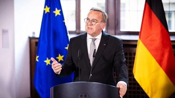 Für Pistorius steht der deutsche Beitrag noch nicht konkret fest. - © Moritz Frankenberg/dpa