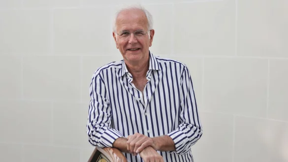 Der praktizierende Katholik Harald Schmidt ist sehr zufrieden mit dem neuen Papst Leo XIV. (Archivbild) - &copy; Oliver Berg/dpa