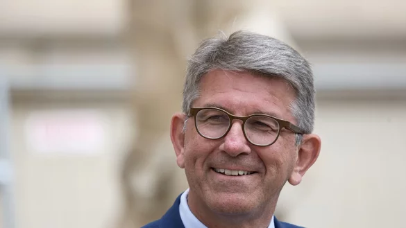 Wolfram Weimer, Staatsminister für Kultur und Medien, ist parteilos, aber nicht ohne politische Verortung. - © Hannes P. Albert/dpa