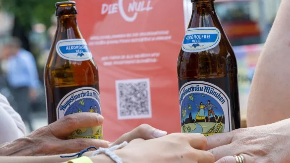 Läuft immer besser: Alkoholfreies Bier. (Symbolbild) - © Peter Kneffel/dpa