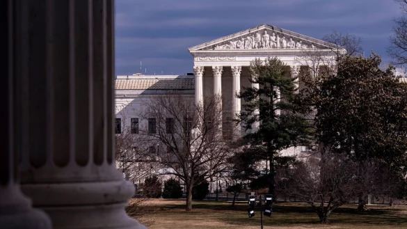 Der Supreme Court hat eine Frist f&uuml;r die US-Regierung zur Freigabe von Milliardensummen zun&auml;chst einmal verl&auml;ngert (Archivbild). - &copy; J. Scott Applewhite/AP/dpa