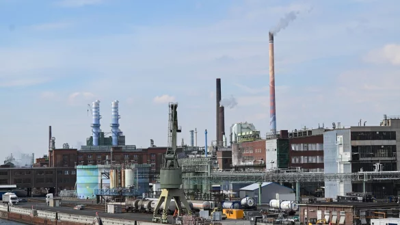 Bayer will seinen Standort im Frankfurter Industriepark H&ouml;chst aufgeben (Archivbild) - &copy; Arne Dedert/dpa