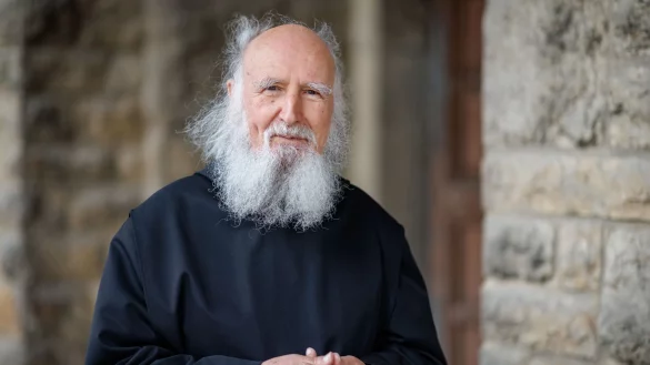 Benediktinerm&ouml;nch Anselm Gr&uuml;n in der Abtei M&uuml;nsterschwarzach. - &copy; Daniel Karmann/dpa