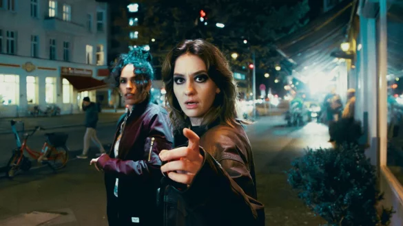 Doppelt mit dem Grimme-Preis ausgezeichnet: die RTL-Serie «Angemessen angry». (Foto Handout) - © Mitch Stöhring/RTL+/dpa