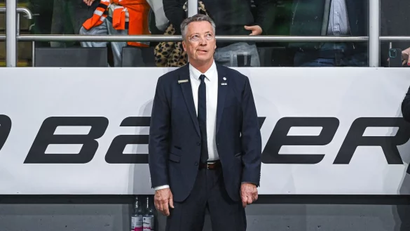 Eishockey-Bundestrainer Harold Kreis muss bei der WM in der Abwehr auf wichtige Spieler verzichten. - &copy; Armin Weigel/dpa