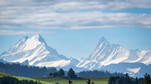 Wenn Deutsche so k&ouml;nnten, wie sie wollten, dann w&uuml;rden sie am liebsten in die Schweiz auswandern. (Archivbild) - &copy; Marcel Bieri/KEYSTONE/dpa