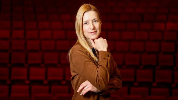 Stefanie Hertel springt für Stefan Mross ein. (Archivbild) - © Axel Heimken/dpa