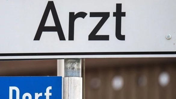 Die &Auml;rztedichte unterscheidet sich in NRW je nach Region deutlich. (Symbolbild) - &copy; Armin Weigel/dpa