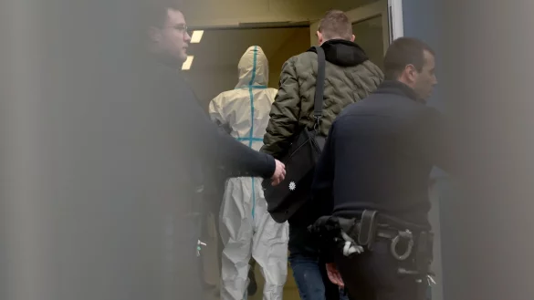 Was genau geschah, müssen nun die Ermittlungen zeigen. - © Daniel Löb/dpa