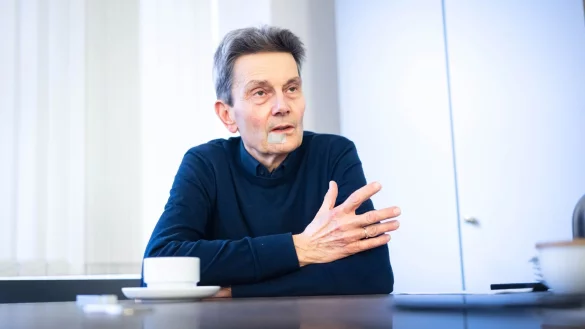 SPD-Fraktionschef Rolf Mützenich appelliert an die übrigen Fraktionen im Bundestag. - © Sina Schuldt/dpa