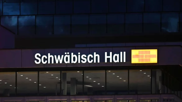 Nach dem Boom der Vorjahre sind Bausparverträge weniger gefragt. (Archivbild) - © Marijan Murat/dpa