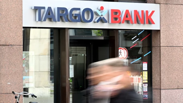 Eine Übernahme lässt die Targobank wachsen. (Archivbild) - © Federico Gambarini/dpa