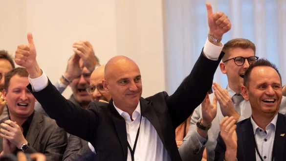 In Dortmund, der drittgr&ouml;&szlig;ten Stadt in NRW, unterlag SPD-Amtsinhaber Thomas Westphal nach einem Kopf-an-Kopf-Rennen gegen den CDU-Herausforderer Alexander Omar Kalouti. - &copy; Dieter Menne/dpa