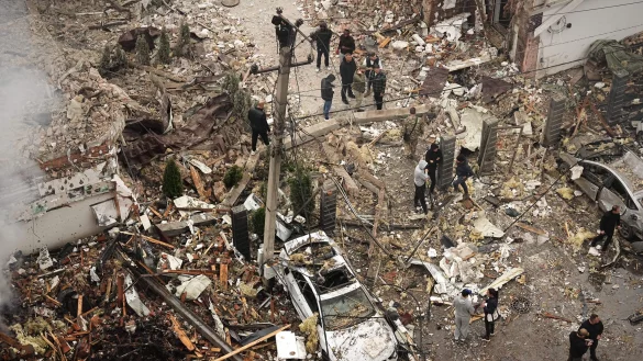 Kiew war eines der Ziele der russischen Angriffe in der Nacht und in den Morgenstunden. - &copy; Efrem Lukatsky/AP/dpa