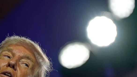 Trumps ist laut Medienberichten informiert worden, dass sein Name in den Epstein-Akten auftaucht. Der Kontext ist unklar. - &copy; Julia Demaree Nikhinson/AP/dpa