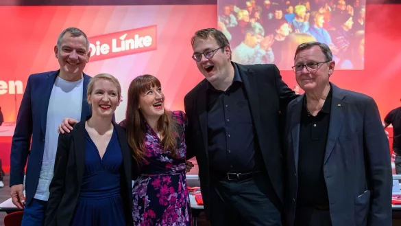 Partei- und Fraktionsspitze sind sich bei der Linken so einig wie selten. - © Hendrik Schmidt/dpa