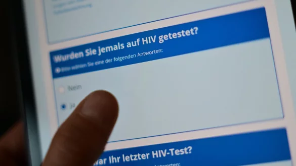 Wie viele Fälle gezählt werden, hängt auch vom Testverhalten ab. - © Sebastian Gollnow/dpa