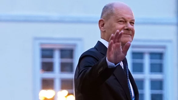 Am 6. Mai sagt Scholz «Tschüss», wie man in seiner Heimat Hamburg sagt. - © Michael Kappeler/dpa