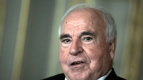 In Berlin soll eine Straße nach Altbundeskanzler Helmut Kohl benannt werden. (Archivfoto) - © Fredrik von Erichsen/dpa