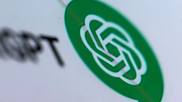 Der ChatGPT-Entwickler OpenAI verspricht bessere Ma&szlig;nahmen zur Suizid-Pr&auml;vention. (Archivbild) - &copy; Hendrik Schmidt/dpa