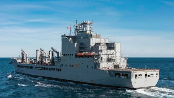 Medien zufolge sollen weitere Schiffe umbenannt werden - © Maxwell Orlosky/U.S. Navy/AP/dpa