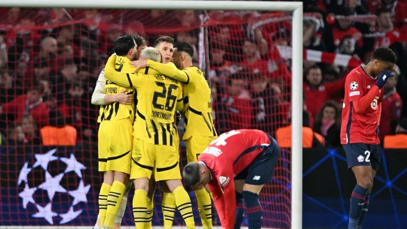 Borussia Dortmund darf sich auf das Viertelfinale der Champions League freuen. - © Federico Gambarini/dpa