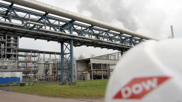 Dow-Standorte in Mitteldeutschland gefährdet - © picture alliance / Peter Endig/dpa-Zentralbild/dpa