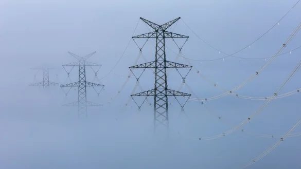 Die Aufteilung Deutschlands in mehrere Strompreiszonen wird seit einigen Jahren diskutiert, weil die Energiewende zu einem Ungleichgewicht der Stromversorgung gef&uuml;hrt hat. (Archivfoto) - &copy; Thomas Warnack/dpa